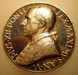 5.617 ITALIA VATICAN MEDALIE PAPA PIUS XII 1943 AN V ARGINT 38,1g/44mm MISTRUZZI