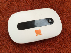 Mobile Wi-Fi Modem Router 3G Huawei E5220s-2 ( decodat ) - 21.6 Mbps foto