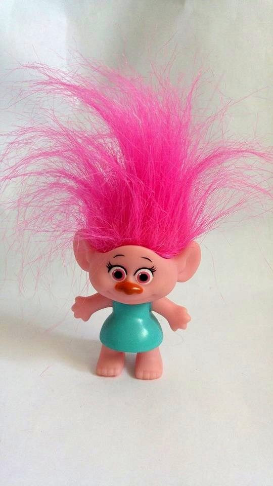 Papusa Troll (pitic, trol) fetita din filmul Trolii, cauciuc, 7cm, par roz  | Okazii.ro