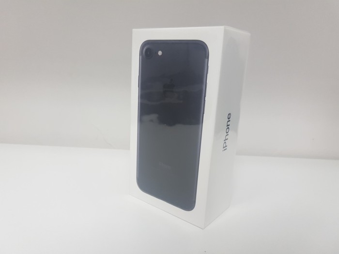 iPhone 7 Black Matte 32GB, Sigilat , Factura & Garantie 12 Luni ! foto mare iPhone 7 Black Matte 32GB, Sigilat , Factura & Garantie 12 Luni ! foto mare