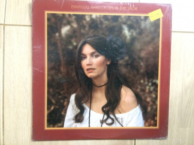 emmylou harris roses in the snow disc vinyl lp muzica country folk rock USA 1980 foto