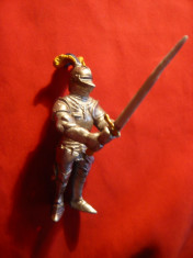 Figurina Cavaler in armura , cu sabie - Schleich 2003 Germania,h=9,5 cm foto