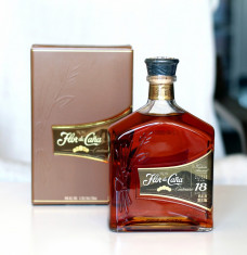 Rom Flor De Cana 18 YO, Centenario Gold Nicaragua 700ml foto