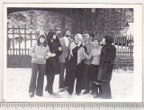 bnk foto - Castelul Bran - Grup de turisti la intrare - anii `60