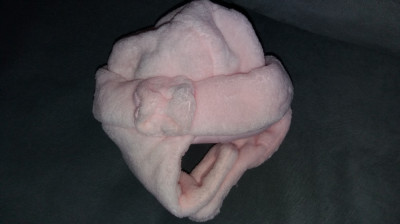 Caciula ruseasca blanita culoare roz - fetite 6-12 luni foto