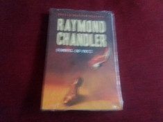 RAYMOND CHANDLER - SOMNUL DE VECI IN TIPLA foto