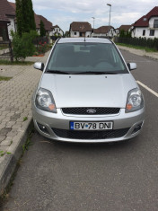 Ford Fiesta Ghia foto