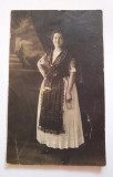 Fotografie veche, 1924, portret femeie, studio, nesemnata