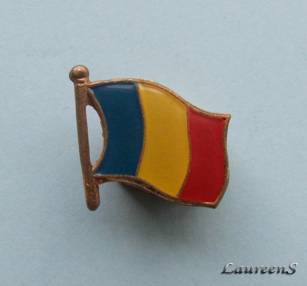Insigna Pin - ROMANIA | arhiva Okazii.ro
