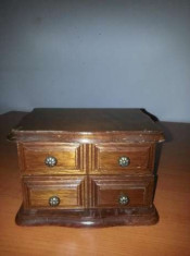 Cutie lemn pentru bijuterii cu oglinda si sertar, captusit cu catifea foto