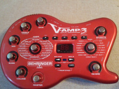 Behringer VAMP3 Multi-Effects Guitar Effect Pedal foto