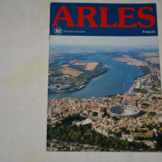 Arles - Ghid turistic in limba franceza