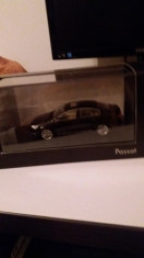 macheta metal vw passat limousine 2011 - schuco, 1/43, editie dealer. foto