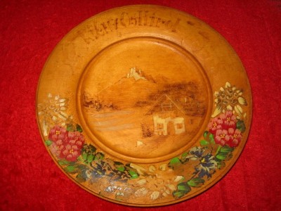 Wien Ost Tirol-Aplica rustica lemn pictata 26 cm. Perioada 1900 stare buna. foto