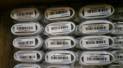 Cablu de date Apple iPhone 5 MD818 Orig China Foxconn Cal.AA Alb foto