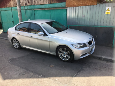 Dezmembrez BMW E90 320d motor N47 150000mile,an 2007 foto