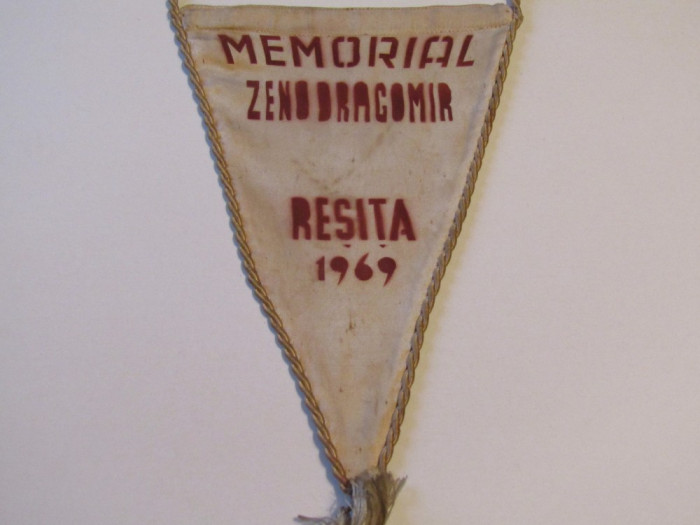 Fanion Memorial Zeno Dragomir (Saritor cu prajina) - RESITA 1969