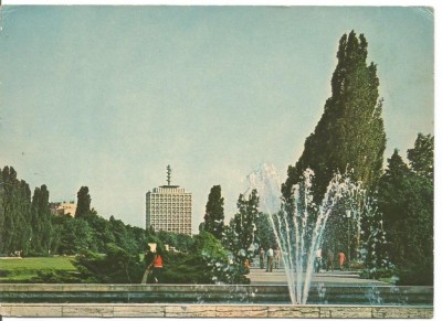 carte postala(ilustrata )- BUCURESTI-Parcul Herastrau si televiziunea foto
