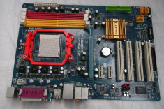 Placa de baza GIGABYTE GA-M52L-S3P foto