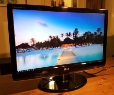 Monitor-24-inch-lcd-lg-flatron-w2453v foto