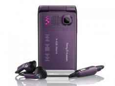 Telefon Mobil Sony Ericsson W380 (Purple) foto