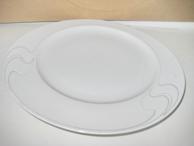 C990-I-Platou Rosenthal Studio Linie Germany stare buna. Diametrul 26.5 cm. foto