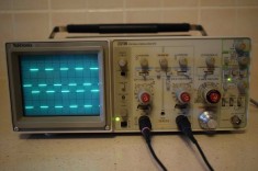 Osciloscop analogic Tektronix 2235 100MHz 2 canale foto