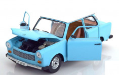 Macheta Trabant 601 De Luxe - Sun Star, scara 1/18 foto