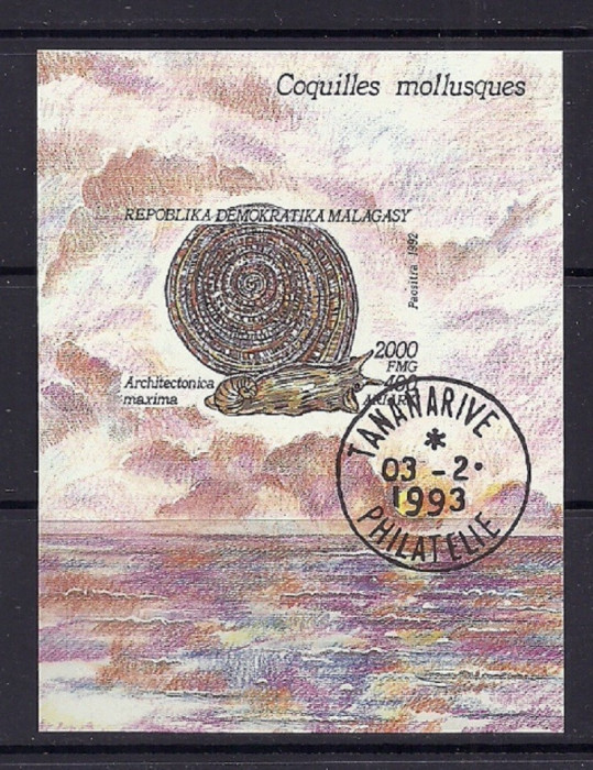 MADAGASCAR 1992 &ndash; MOLUSTE, colita stampilata, TR65