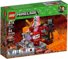 LEGO? Minecraft Lupta Nether 21139 foto