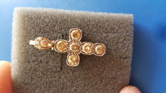 Pandant cruce vintage veche aur 18k cu diamante fancy brown UNICAT foto