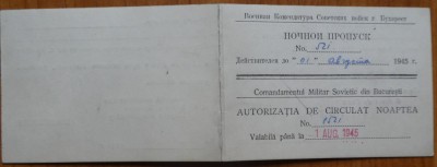 Comandamentul Militar Sovietic din Bucuresti; Autorizatie de circulat noaptea, 1 decembrie 1945 foto