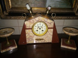 Deosebit ceas de semineu in stilul Art-Deco din marmura si elemente din bronz