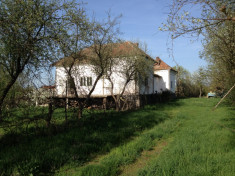 Casa veche fost conac foto