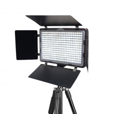 Lampa foto-video LE-340A cu 336 LED-uri, CRI 95 cu temperatura de culoare 5500K foto