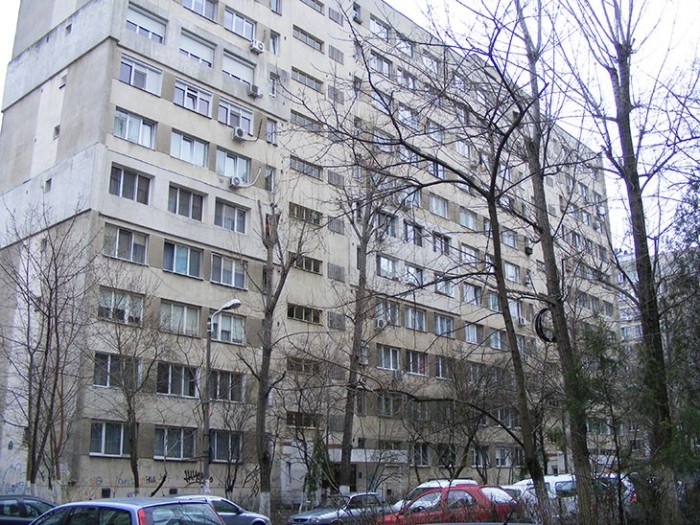 Vand apartament 4 camere - Drumul Taberei zona Romancierilor foto mare Vand apartament 4 camere - Drumul Taberei zona Romancierilor foto mare