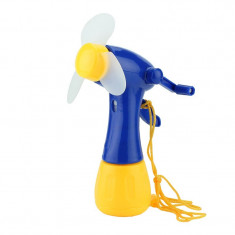 Ventilator de mana cu pulverizator apa si snur pentru agatare culoare albastru Digital Media foto