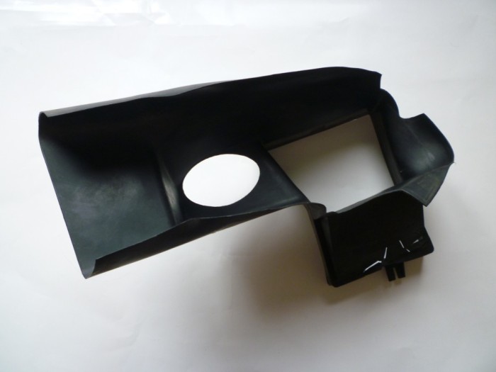 Conducta aer radiator intercooler dreapta Volkswagen Passat B5 si Audi A4 B5 ! foto mare Conducta aer radiator intercooler dreapta Volkswagen Passat B5 si Audi A4 B5 ! foto mare