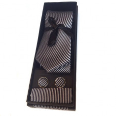 Set lux barbati Cravata cu butoni si batista Gri Ideal Gift foto