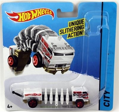 Jucarie Hot Wheels Mutant Machines Power Tread foto mare Jucarie Hot Wheels Mutant Machines Power Tread foto mare