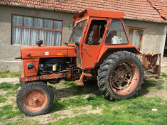 Tractor U650 foto