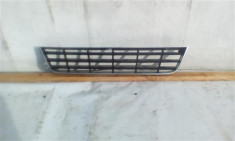 Grila bara fata Volkswagen Passat B6 An 2005-2010 cod 3C0853677 foto