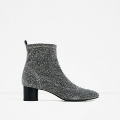 Botine dama, marca Zara, culoare argintie, material textil, noi (cu eticheta) foto