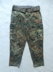 Pantaloni camuflaj NATO; marime M, vezi dimensiuni exacte; impecabili foto