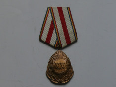Medalia A XX-a Aniversare a eliberarii patriei 1944-1964 foto