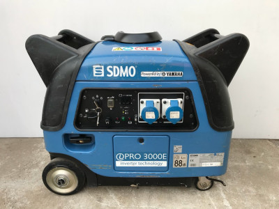 Generator de Curent Invertor SDMO PRO 3000E Fabricație 2016 foto