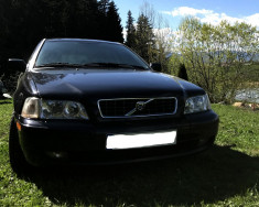 VOLVO V40 foto