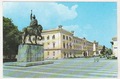 bnk cp Alba Iulia - Muzeul Unirii si statuia lui Mihai Viteazul - necirculata foto