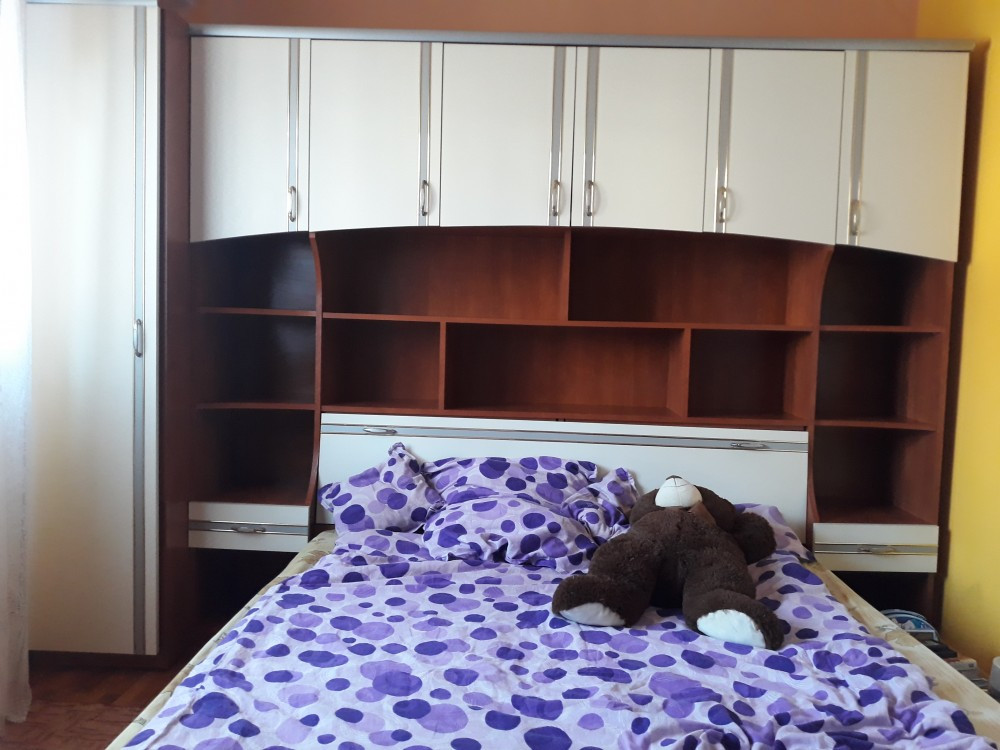 Mobila dormitor cu pat incorporat 180x200 | arhiva Okazii.ro