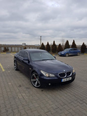 BMW E60 525d manual foto